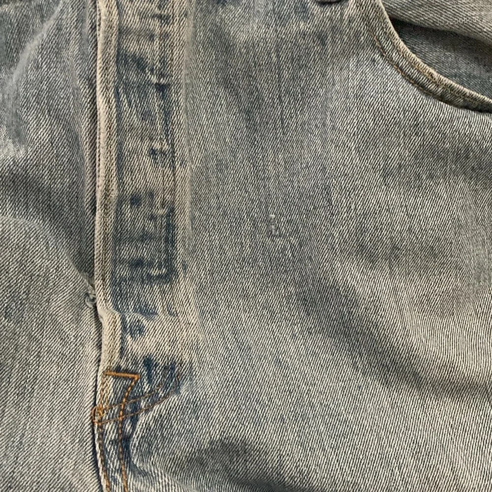 👖LEVI’S👖authentic 501 butterfly SZ42x30 soft 3sm frays- seen in photos🔥GUC🔥